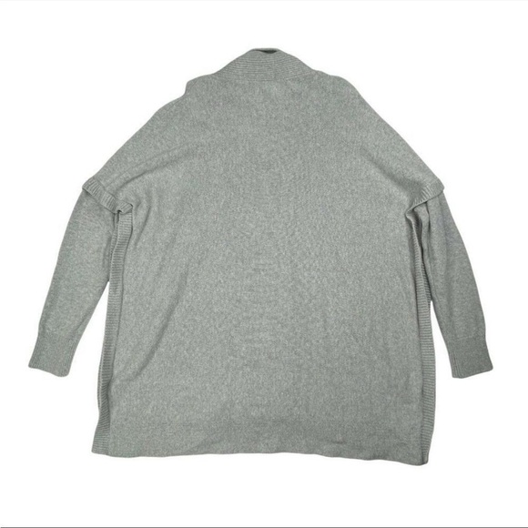 CAbi Gray Charlotte Poncho Tunic Sweater Sz S EUC - Picture 6 of 10